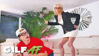 Nagyi büntetése - Jacy, a vékony 60 éves tanárnő és a diák