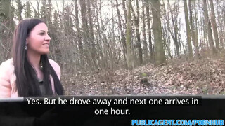 Public Agent - Eveline Dellai és a kisfarkú "ügynök"