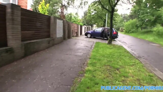 PublicAgent - kiéhezett angol háziasszony