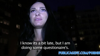 Gyönyörű csaj sikoltozik a vad szextől