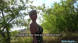 Public Agent - ez a csöcsös csaj igazán jól tud szopni