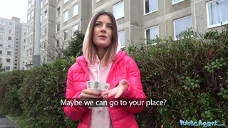 Public Agent - lakótelepi csajjal