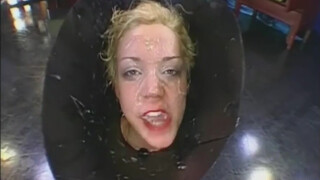 Német bombázó szenvedélyes éjszakai hancúrja