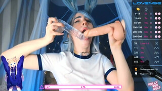 Tini lány dupla műfaszt szop