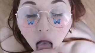 Amatőr ribanc barátnő szopása