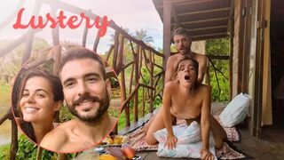 Csábító spanyol amatőrök forró kalandja az Amazonas mélyén