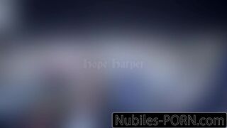 Két karcsú német tini osztozik a hatalmas farkon