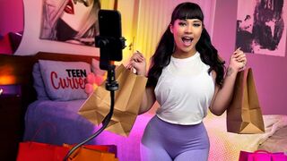 Vastag popsis influencer véletlenül átdöfi magát a rajongók ámult szeme láttára