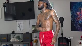 A tini krémes puncija teljesen lecsapolta a farkam minden cseppjét!