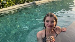 Csodás cicát találtam, és meghódítottam a hotelszobámban