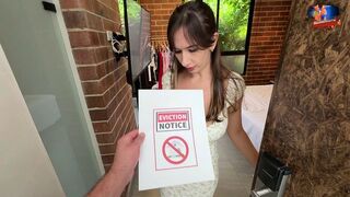 Szerencsés tulajdonos forró, vizes puncit zsebel be a bérleti díj helyett