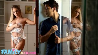 Szenvedélyes MILF mostohaanya elcsábítja és kielégíti a fiatal fiút a FamilyXXX friss jelenetében