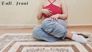 Dögös milf hatalmas seggét döngöli egy óriási fark