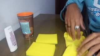 Házi készítésű punci izgató baszása és kipróbálása