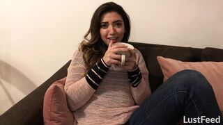Frida Sante házi szopós mexikói milfje élvezetesen nyeli a faszt POV-ban