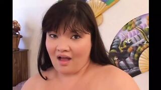 Kelly Shibari vastag testével mohón nyalja a vastag farkat perverz elmék 4. része POV-ban
