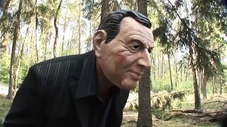 Maszkos behatoló durván döngeti Anna Lena szőke fenekét mélyen az análjában
