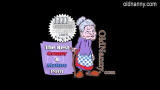 Öreg Hölgy Új Játékkal Kísérletezik az Old Nanny Csatornán